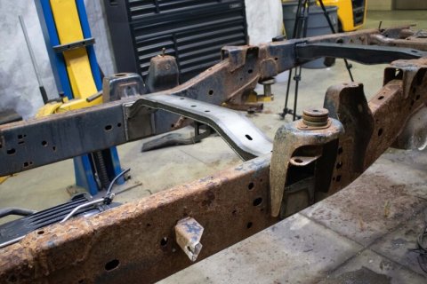 Rust Buster 09-14 Ford F150 All Cab and Bed Configurations Fuel Tank Crossmember - Forward thumbnail 5