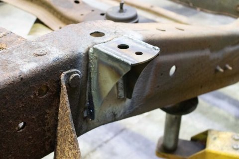 Rust Buster 97-03 Ford F-150 All Cab/Bed Configurations Front Bed Mount thumbnail 4