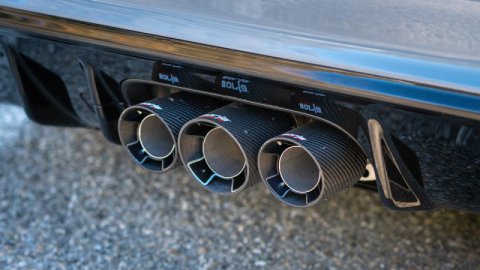 Borla 2023 Honda Civic Type R MT ATAK Catback Exhaust w/ 4in Black Anodized Carbon Fiber Tips thumbnail 3