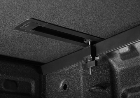 Extang 14-18 Chevy/GMC Silverado/Sierra 1500 (6ft. 7in. Bed) Solid Fold ALX thumbnail 9