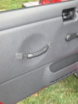 Rugged Ridge Door Pull Straps Black 97-06 Jeep Wrangler thumbnail 3