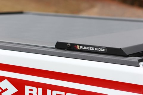 Rugged Ridge Armis Retractable Locking Bed Cover w/o Trail Rails 20-21 Jeep Gladiator JT thumbnail 9
