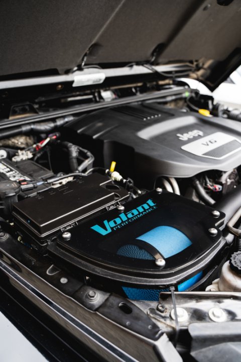 Volant 12-18 Jeep Wrangler JK 3.6L V6 Closed Box Air Intake w/ DryTech Filter thumbnail 3