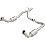 MagnaFlow Direct Fit Catalytic Converter 2009-2014 E-150 4.6 L Underbody thumbnail 3