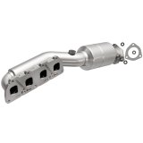 MagnaFlow Direct Fit Catalytic Converter 02-04 Volkswagen Passat 4.0L thumbnail 1