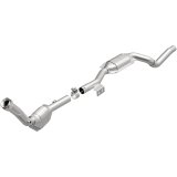 MagnaFlow Direct Fit Catalytic Converter 2003 ML350 3.7L Underbody thumbnail 1