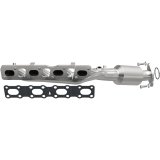 MagnaFlow Direct-Fit SS Catalytic Converter 04-06 Nissan Titan 5.6L V8 (California) thumbnail 2