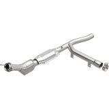 MagnaFlow Direct Fit Catalytic Converter 97-98 F150/F250 4.2L 2Wd Pa thumbnail 1