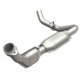 MagnaFlow Direct Fit Catalytic Converter 99-00 Ford Trucks 5.4L thumbnail 5