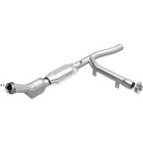 MagnaFlow Direct Fit Catalytic Converter 97-98 Ford Trucks 4.2L thumbnail 1
