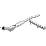 MagnaFlow Direct Fit Catalytic Converter 97-98 Ford Trucks 4.2L thumbnail 2