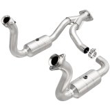 MagnaFlow DF Cat Conv 08-10 Ford F-250/F-250 SD/F-350/F-350 SD 5.4L/6.8L/F-450 SD 6.8L Y-Pipe Assy thumbnail 1