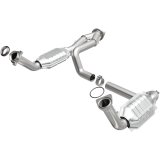MagnaFlow Conv DF 02-06 Cadillac Escalade / 02-06 Chevy Avalanche 5.3L Dual Conv Y-Pipe Assembly 2WD thumbnail 3