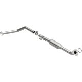 MagnaFlow Direct Fit Catalytic Converter OEM 2001-2004 Toyota Sequoia Underbody thumbnail 3