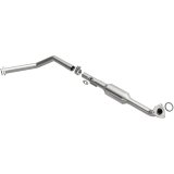 MagnaFlow Direct Fit Catalytic Converter OEM 2001-2004 Toyota Sequoia Underbody thumbnail 4