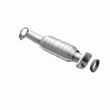 MagnaFlow Direct Fit Catalytic Converter 04-06 Toyota Sienna 3.3L AWD Rear thumbnail 6