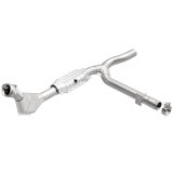 MagnaFlow Direct Fit Catalytic Converter 99-00 Ford F-150 4.6L thumbnail 4