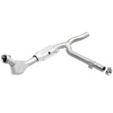 MagnaFlow Direct Fit Catalytic Converter 99-00 Ford F-150 4.6L thumbnail 5
