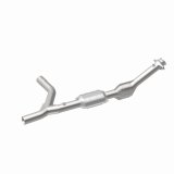 MagnaFlow Direct Fit Catalytic Converter 00-04 Ford E150 4.6L Passenger Side thumbnail 3