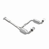 MagnaFlow Direct Fit Catalytic Converter 05-06 GMC Envoy XL Denali thumbnail 4