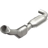 MagnaFlow Direct Fit Catalytic Converter 01 Ford Trucks 4.6L thumbnail 4