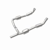 MagnaFlow Direct Fit Catalytic Converter OEM 07-08 Ford E-150 thumbnail 6