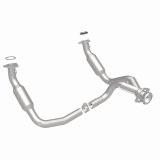 MagnaFlow Direct Fit Catalytic Converter 2007-2008 Cadillac Escalade 6.2L thumbnail 6