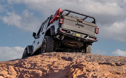 MagnaFlow 20-23 Jeep Gladiator JT 3.6L Overland Series Cat-Back Exhaust thumbnail 2