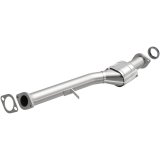MagnaFlow Direct Fit Catalytic Converter 2006-2007 Subaru Impreza 2.5L thumbnail 1