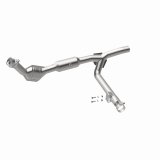 MagnaFlow 01-03 Ford F150 XL/XLT V6 4.2L OEM Grade / EPA Compliant Direct-Fit Catalytic Converter thumbnail 7