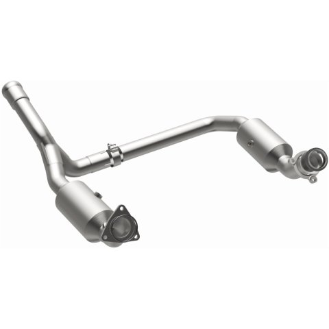 MagnaFlow 19-20 GMC Sierra 1500 Single Underbody 4.3L/5.3L Direct Fit Catalytic Converter thumbnail 3
