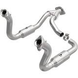 MagnaFlow 08-10 Ford F-350 Super Duty 6.8L Direct Fit Converter thumbnail 1