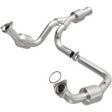 MagnaFlow 11-15 GMC Yukon 6.2L Direct Fit Converter thumbnail 1