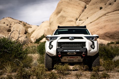 Body Armor 4x4 2014+ Toyota 4Runner HiLine Front Winch Bumper thumbnail 3