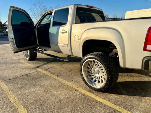 Body Armor 4x4 14-18 GM Silverado/Sierra 1500/2500/3500 (Gas Only) E-Power Board Steps - Black thumbnail 2