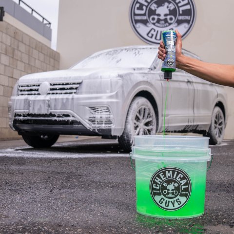 Chemical Guys Heavy Duty Ultra Clear Detailing Bucket thumbnail 5