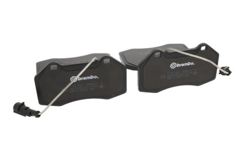 Brembo 15-20 Alfa Romeo 4C Front Low-Met Brake Pad thumbnail 8