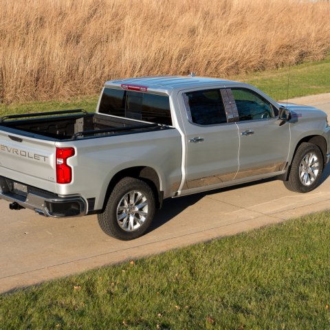 Putco 14-18 Chevy Silv LD - Double Cab - 6.5in Bed - 10pcs Pro Stainless Steel Rocker Panels thumbnail 4