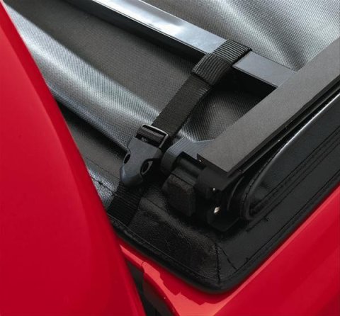 Lund 15-18 Ford F-150 (5.5ft. Bed) Genesis Tri-Fold Tonneau Cover - Black thumbnail 2