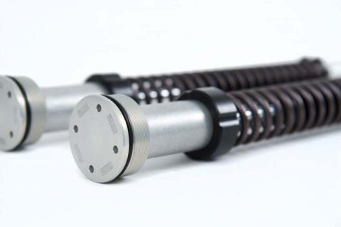 Ohlins 07-16 Harley Sportster XL NIX 22 Cust/Heritage Cartridge Kit (Incl. Springs 08428-80 / 90) thumbnail 2