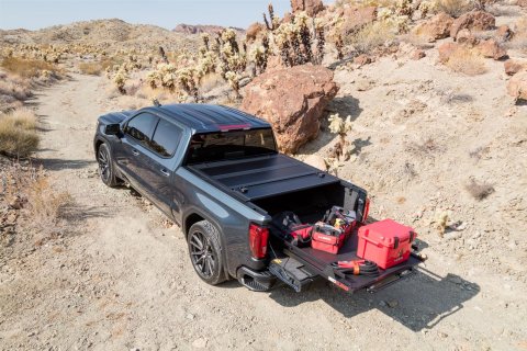 LEER 2016+ Toyota Tacoma HF650M 5Ft2In w/Track Tonneau Cover - Folding thumbnail 6