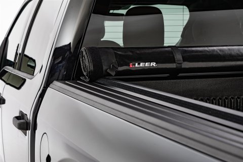 LEER 2013+ Nissan Frontier SR250 KC/CC 6Ft1In Tonneau Cover - Rolling Compact Standard Bed thumbnail 3
