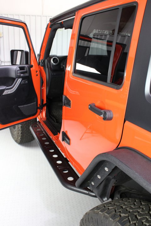 Fishbone Offroad 07-18 Jeep Wrangler JK 4 Door Steel Side Steps - Black Textured Powdercoat thumbnail 8