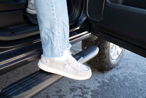Fishbone Offroad 2015+ Ford F150 Super Crew Cab Oval Side Steps - Black Textured thumbnail 3