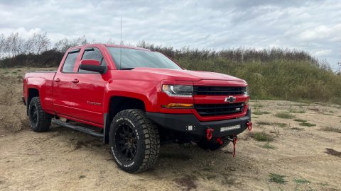 Fishbone Offroad 07-18 Chevrolet Silverado 1500/2500/3500 Double Cab Oval Side Steps -Black Textured thumbnail 9
