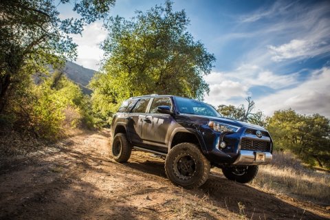 Fox 05+ Toyota Tacoma 2.0 Performance Series Snap Ring IFP Coilover Shock - Front / 0-2in Lift thumbnail 5