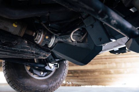 DV8 Offroad 21-22 Ford Bronco Rear Differential Skid Plate thumbnail 3