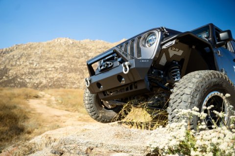 DV8 Offroad 18-23 Jeep Wrangler JL/JT Front Bumper Sway-Bar Disconnect Motor Skid Plate thumbnail 4