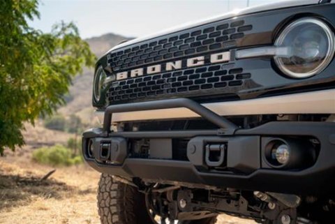 DV8 Offroad 21-24 Ford Bronco Capable Bull Bar thumbnail 1