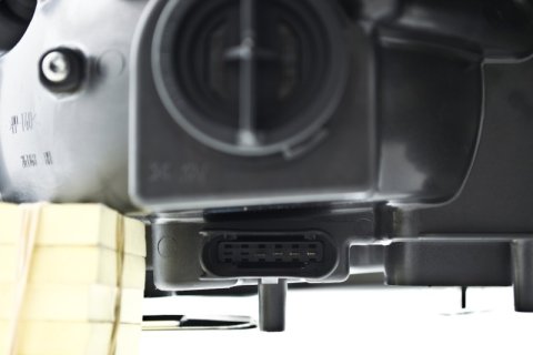 Hella 2010-2012 Mercedes-Benz GL350 Bi-Xenon Headlight Assembly thumbnail 9